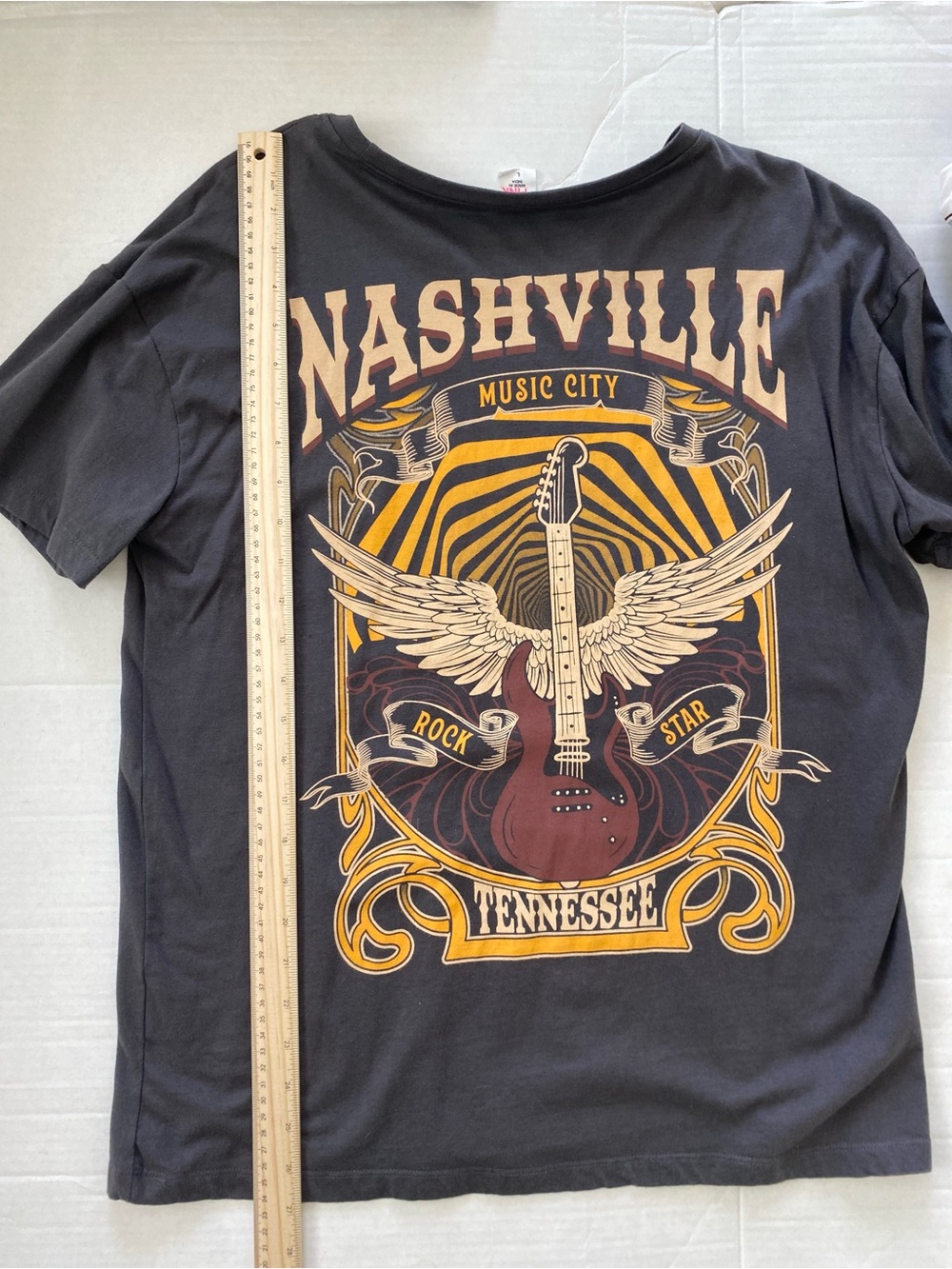 Nashville Music City Tennessee Guitar with Wings Graphic Tee - Size Large - Picture 3 of 8
